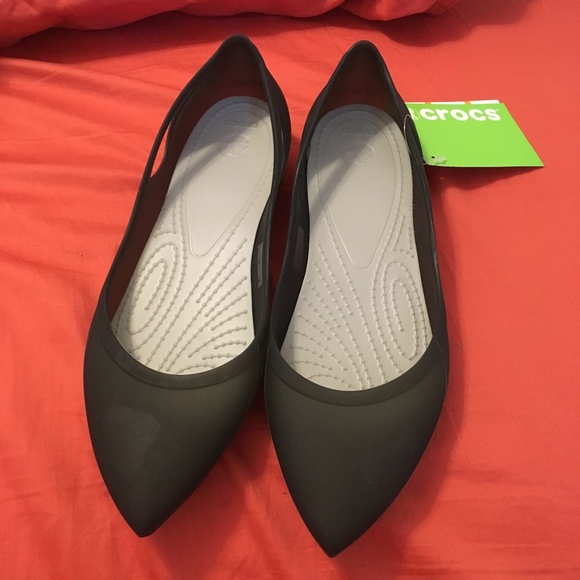 crocs rio flat black